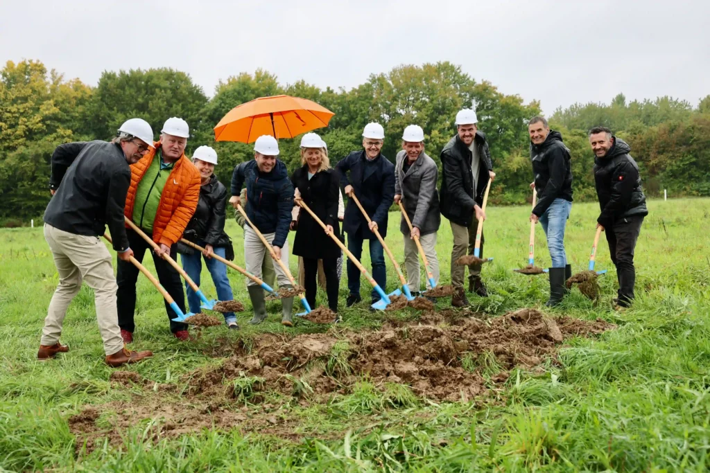 GreenPlaces Team beim Spatenstich in Aichtal
